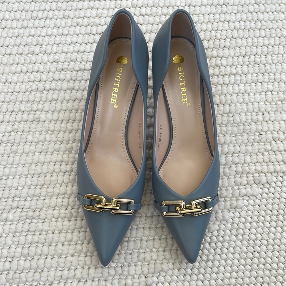 Blue kitten heels